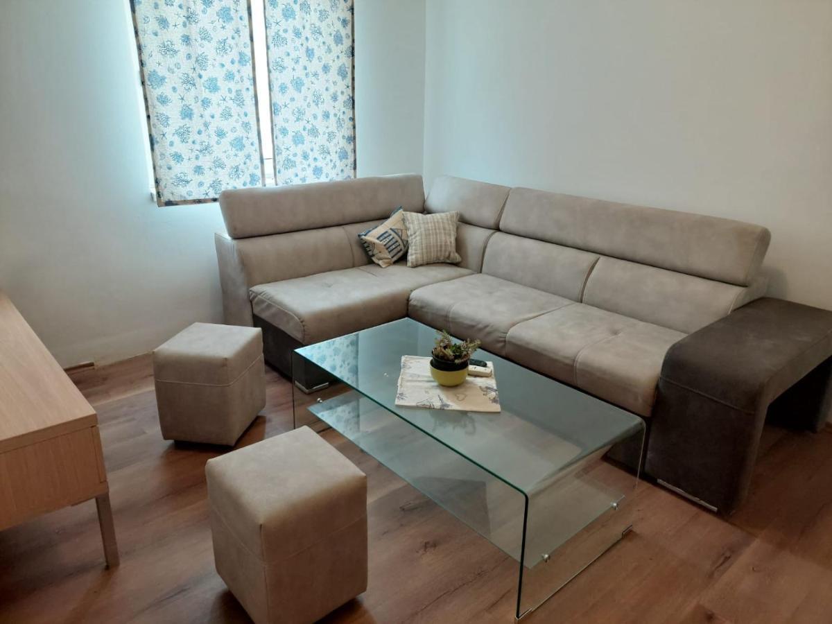 Apartment Galeb Lukovo Šugarje Exteriér fotografie