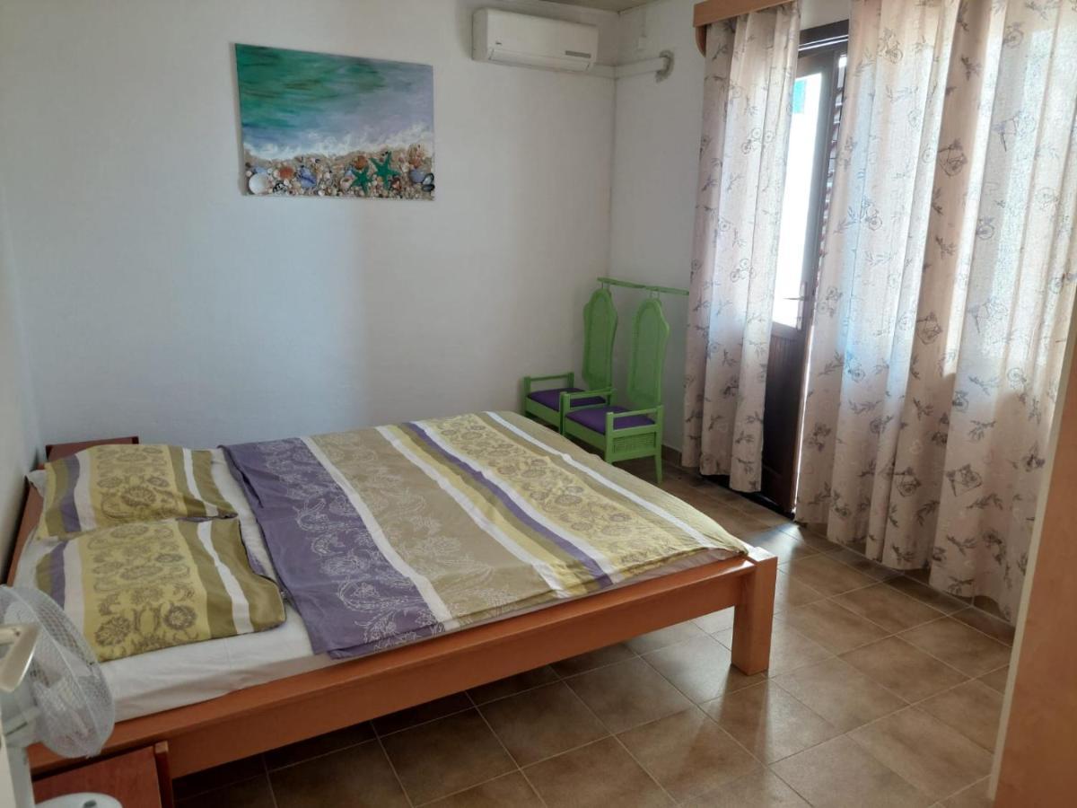 Apartment Galeb Lukovo Šugarje Exteriér fotografie